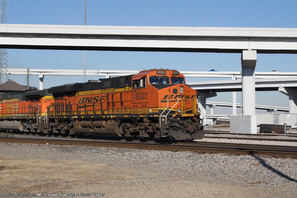 BNSF 8322